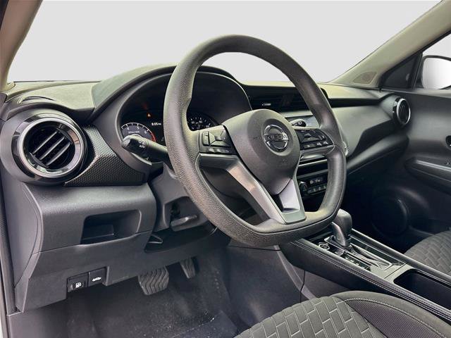 Used 2021 Nissan Kicks SV FWD image 10