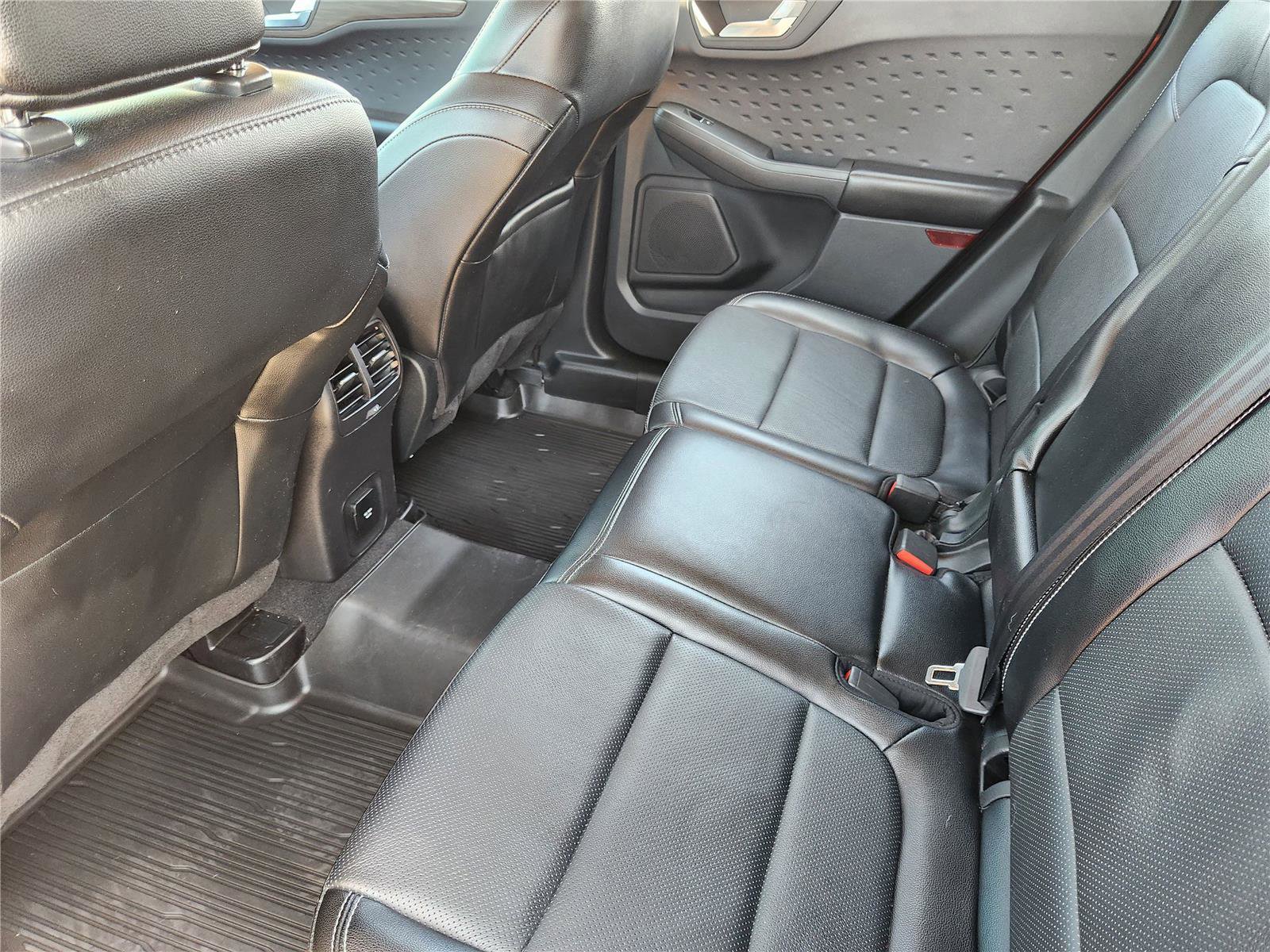 Certified 2020 Ford Escape Titanium AWD/4WD image 22