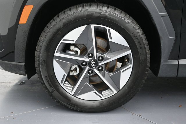 Used 2025 Hyundai Tucson SEL FWD image 9