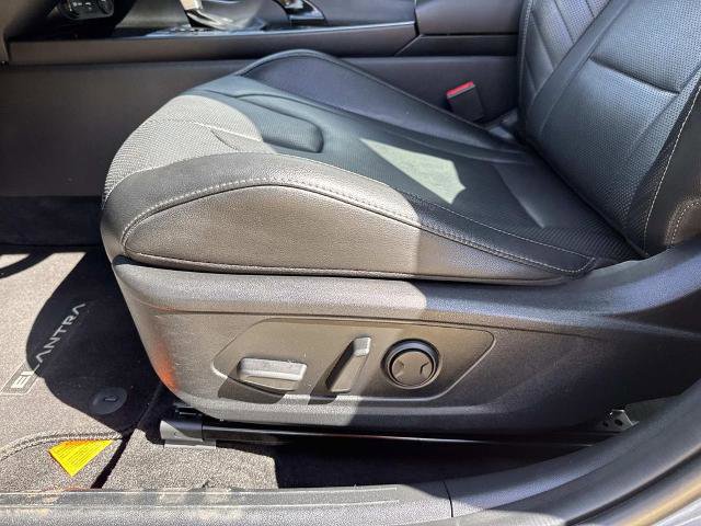 Used 2022 Hyundai Elantra Limited image 21