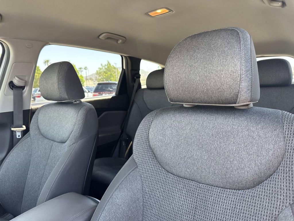 Used 2019 Hyundai Santa Fe SE AWD/4WD image 22