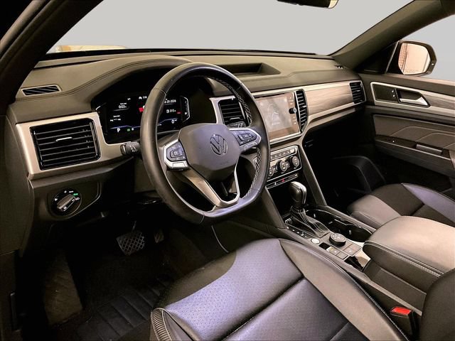 Used 2022 Volkswagen Atlas Cross Sport SE AWD/4WD image 12