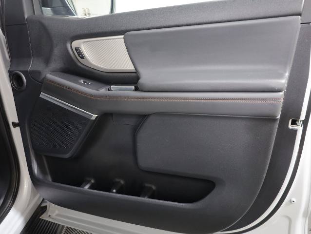 Certified 2025 Ford Expedition Active AWD/4WD image 26
