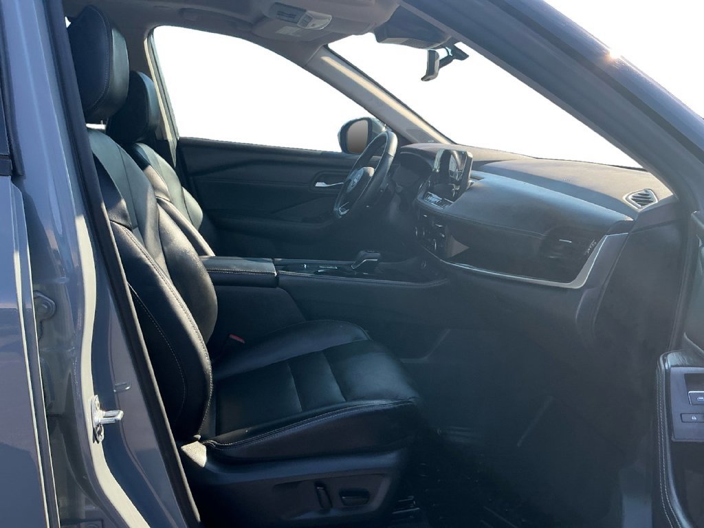 Used 2022 Nissan Rogue SL w/ SL Premium Package FWD image 22