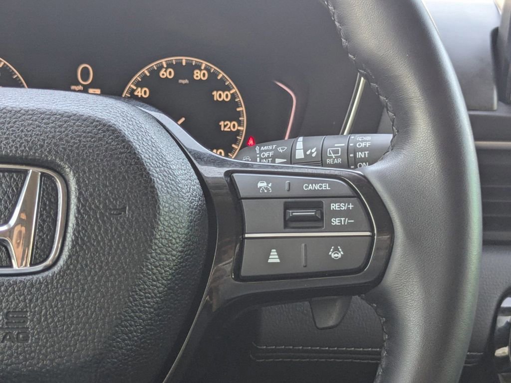 Used 2025 Honda Pilot EX-L image 29