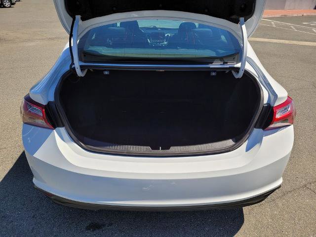 Used 2022 Chevrolet Malibu LT FWD image 11
