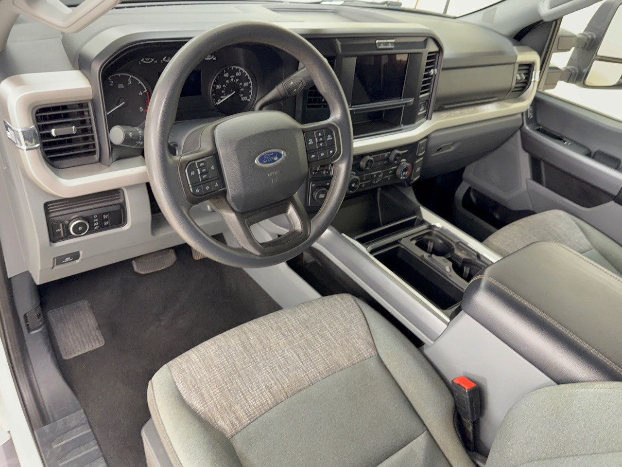 Certified 2025 Ford F350 XLT w/ FX4 Off-Road Package AWD/4WD image 4
