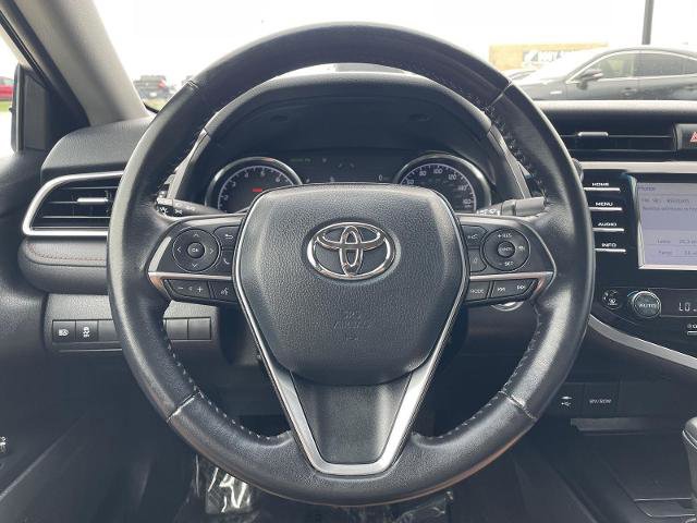 Used 2018 Toyota Camry XLE FWD image 12