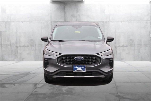 Certified 2024 Ford Escape Active w/ Cold Weather Package image 4