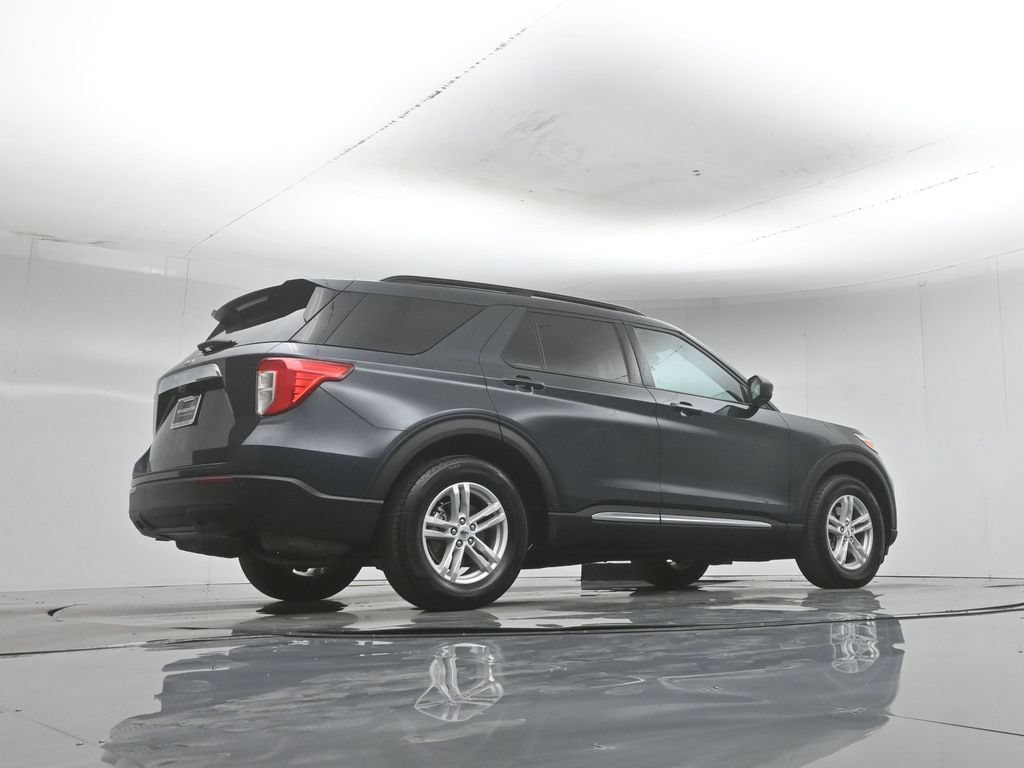 Certified 2023 Ford Explorer XLT RWD image 48