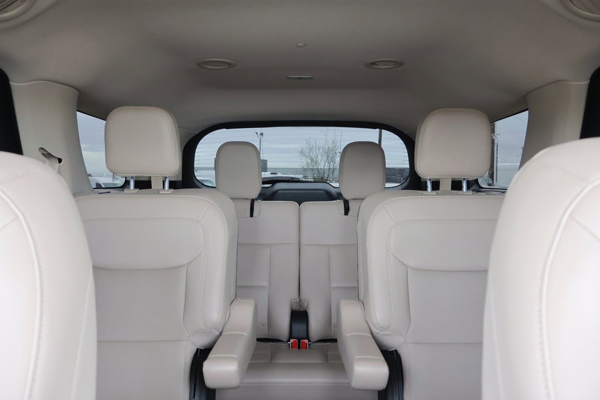 Certified 2021 Ford Explorer Limited w/ Hybrid Equipment Group 310A image 28