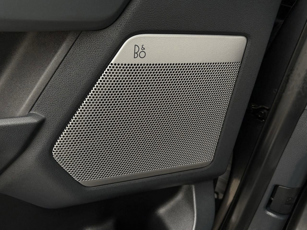 Certified 2021 Ford F150 Lariat w/ Equipment Group 502A High image 27