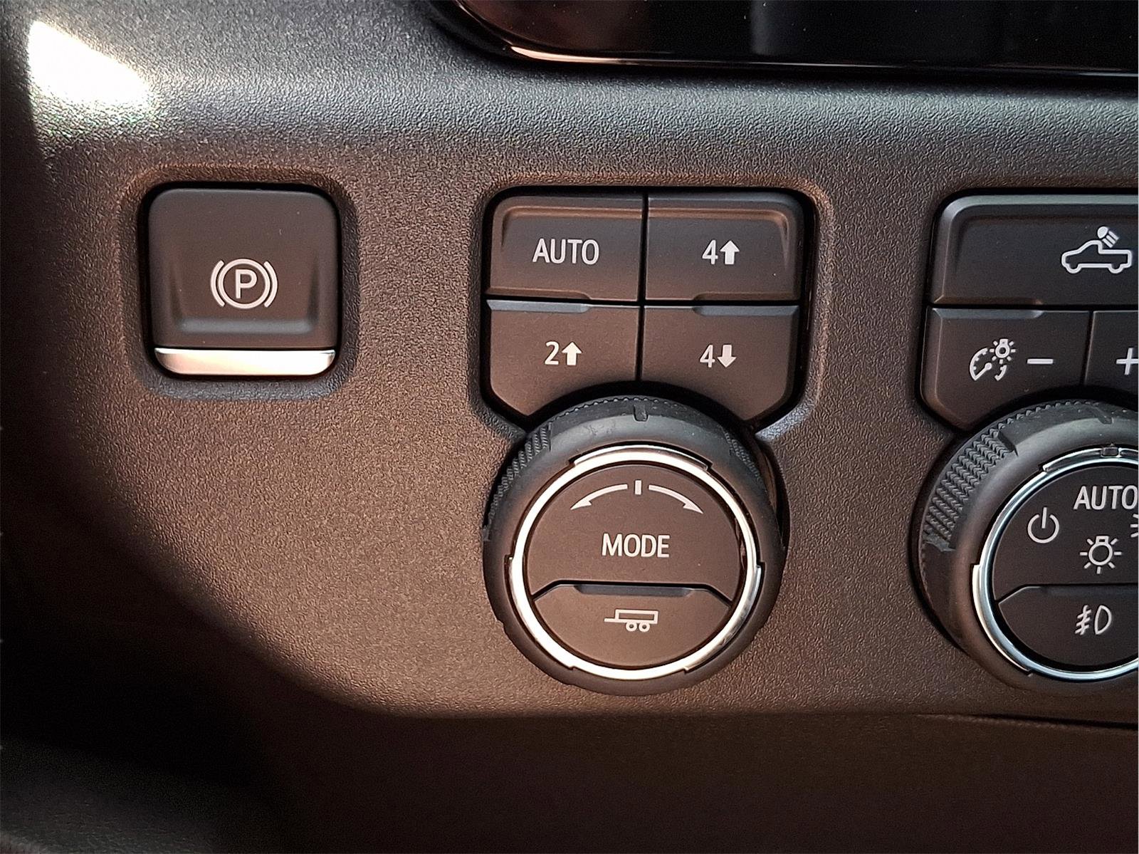 Used 2025 Chevrolet Silverado 1500 LT Trail Boss AWD/4WD image 22