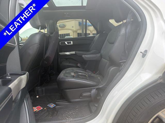 Certified 2022 Ford Explorer XLT w/ Equipment Group 202A RWD image 6