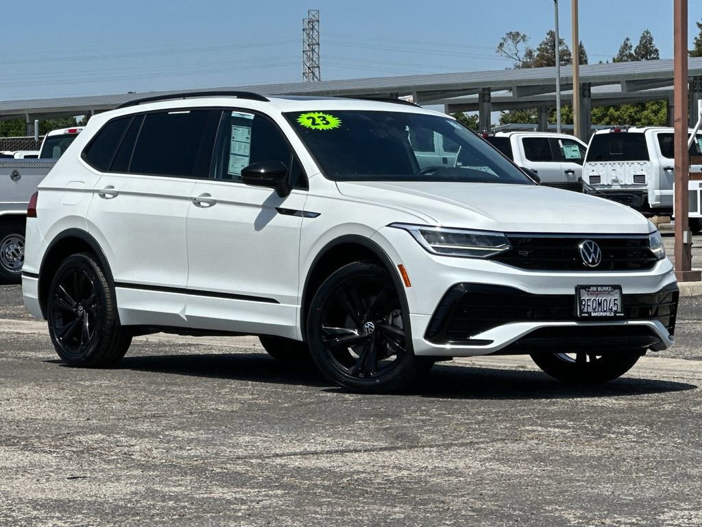 Used 2023 Volkswagen Tiguan SE R-Line AWD/4WD image 7