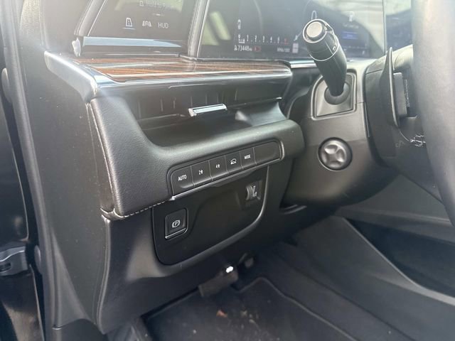 Used 2021 Cadillac Escalade Premium Luxury image 22