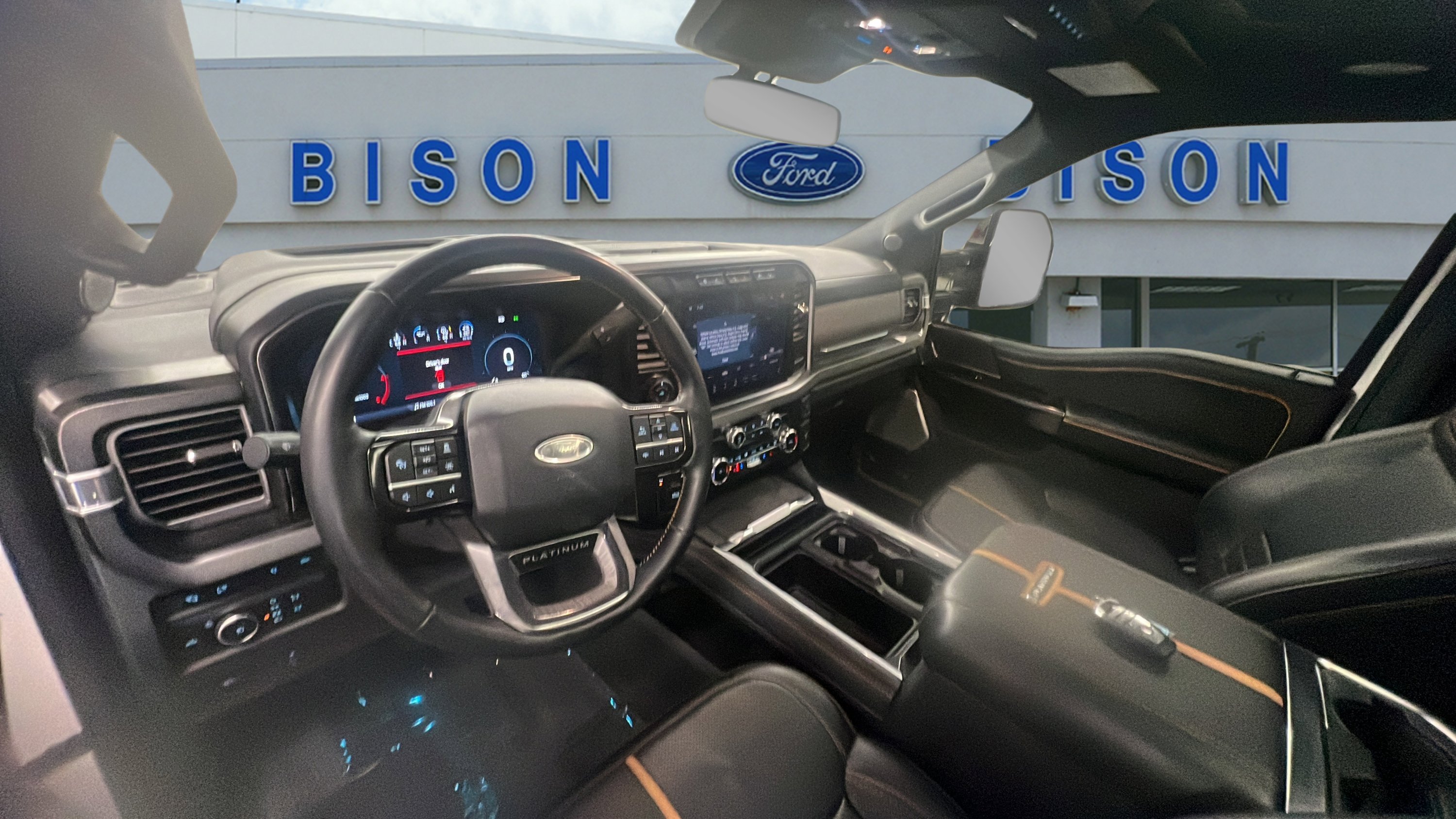 Certified 2024 Ford F450 Platinum w/ FX4 Off-Road Package image 18