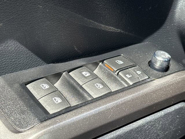 Used 2018 Toyota Tacoma SR5 RWD image 26