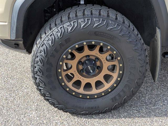 Used 2024 GMC Canyon AT4X AWD/4WD image 12