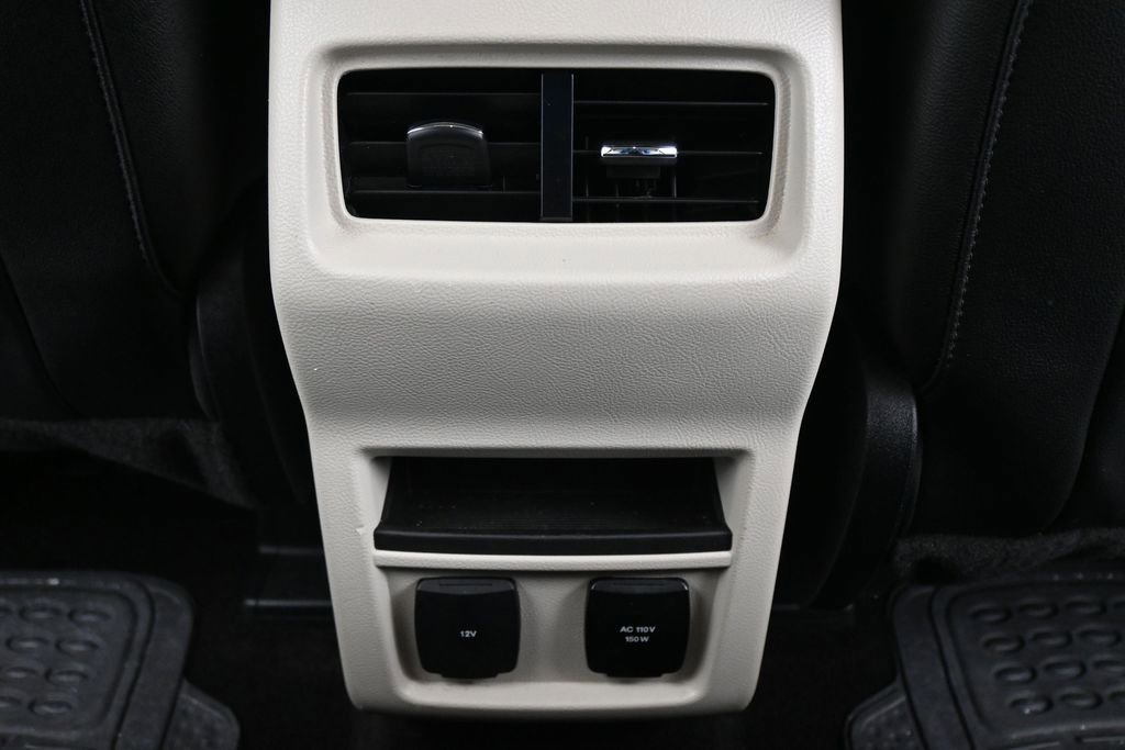 Certified 2020 Ford Edge Titanium FWD image 21