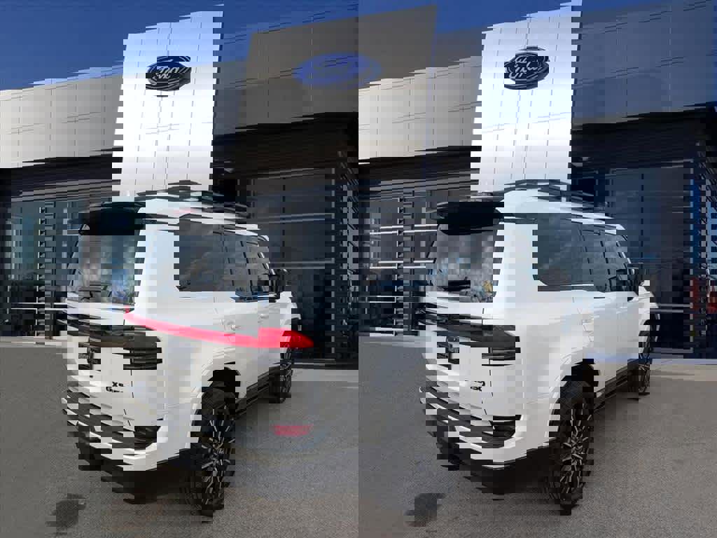 Used 2024 Lexus GX 550 image 2