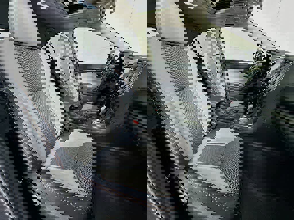 Used 2019 Subaru Crosstrek 2.0i Premium image 16