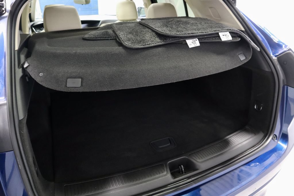 Used 2023 Buick Envision Avenir AWD/4WD image 16