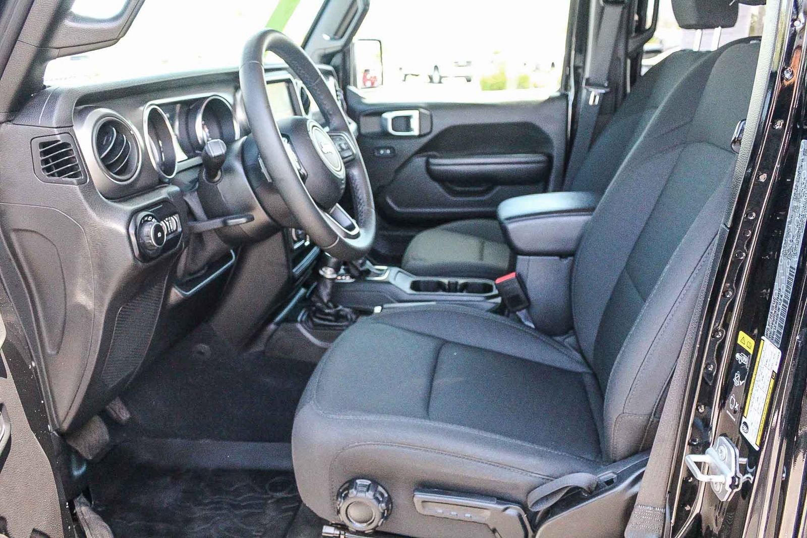 Used 2021 Jeep Wrangler Unlimited Sport AWD/4WD image 17