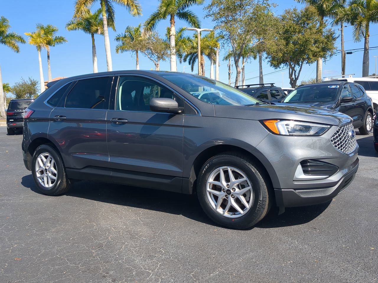 Certified 2024 Ford Edge SEL AWD/4WD image 8