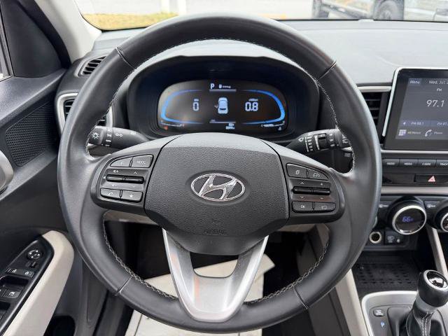 Used 2026 Hyundai Venue SEL FWD image 15
