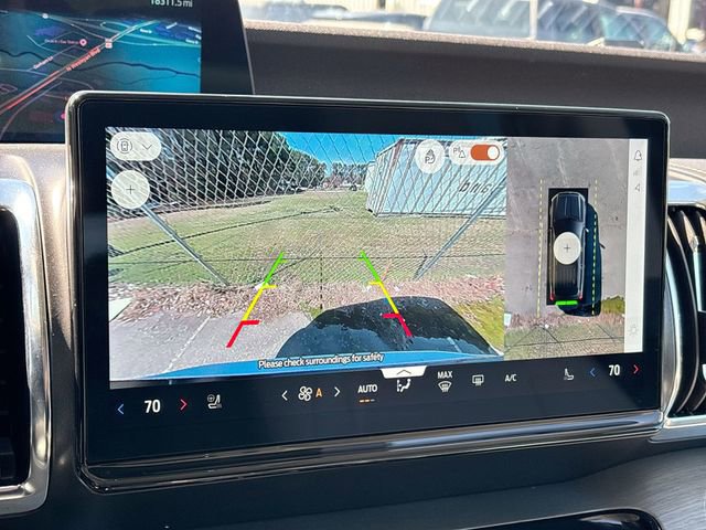 Certified 2025 Ford Expedition Platinum image 25