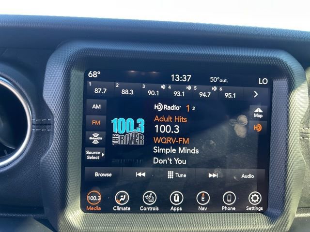 Used 2021 Jeep Gladiator Overland w/ Popular Equipment Package AWD/4WD image 23