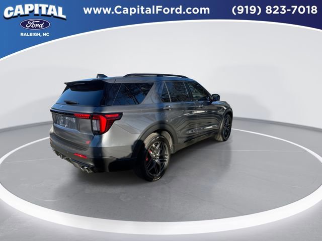 Certified 2025 Ford Explorer ST image 6