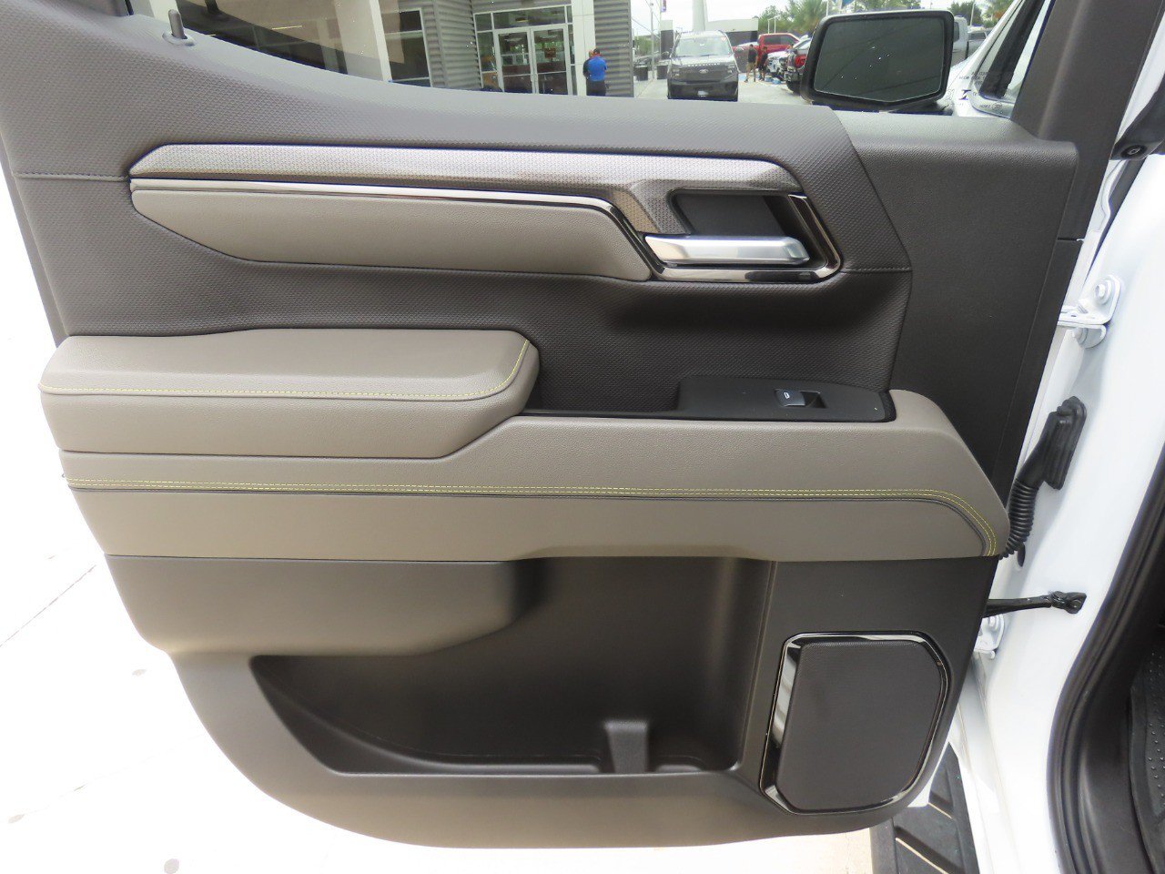 Used 2024 Chevrolet Silverado 1500 ZR2 w/ Technology Package AWD/4WD image 19