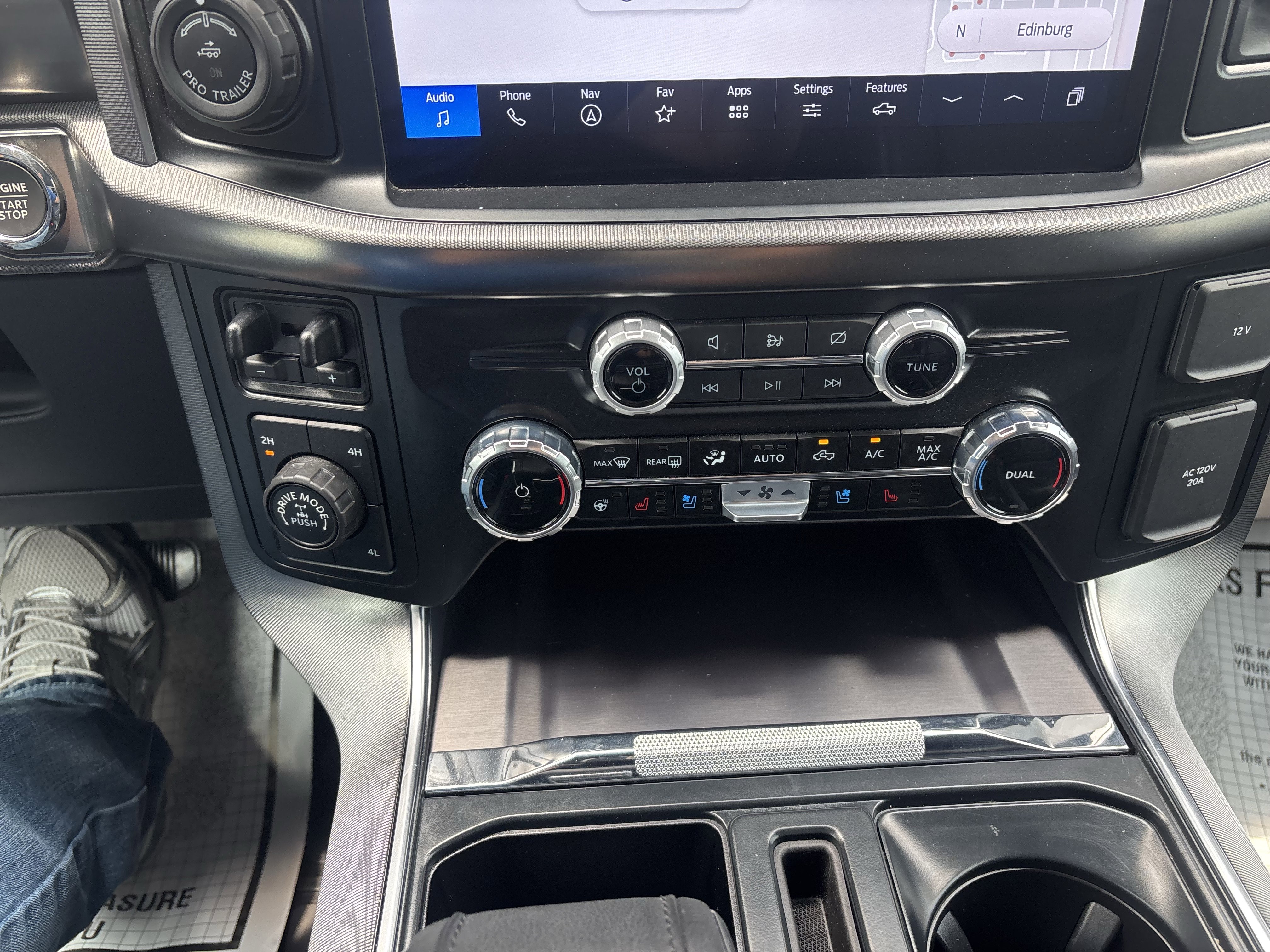 Certified 2024 Ford F150 Platinum w/ FX4 Off-Road Package AWD/4WD image 35