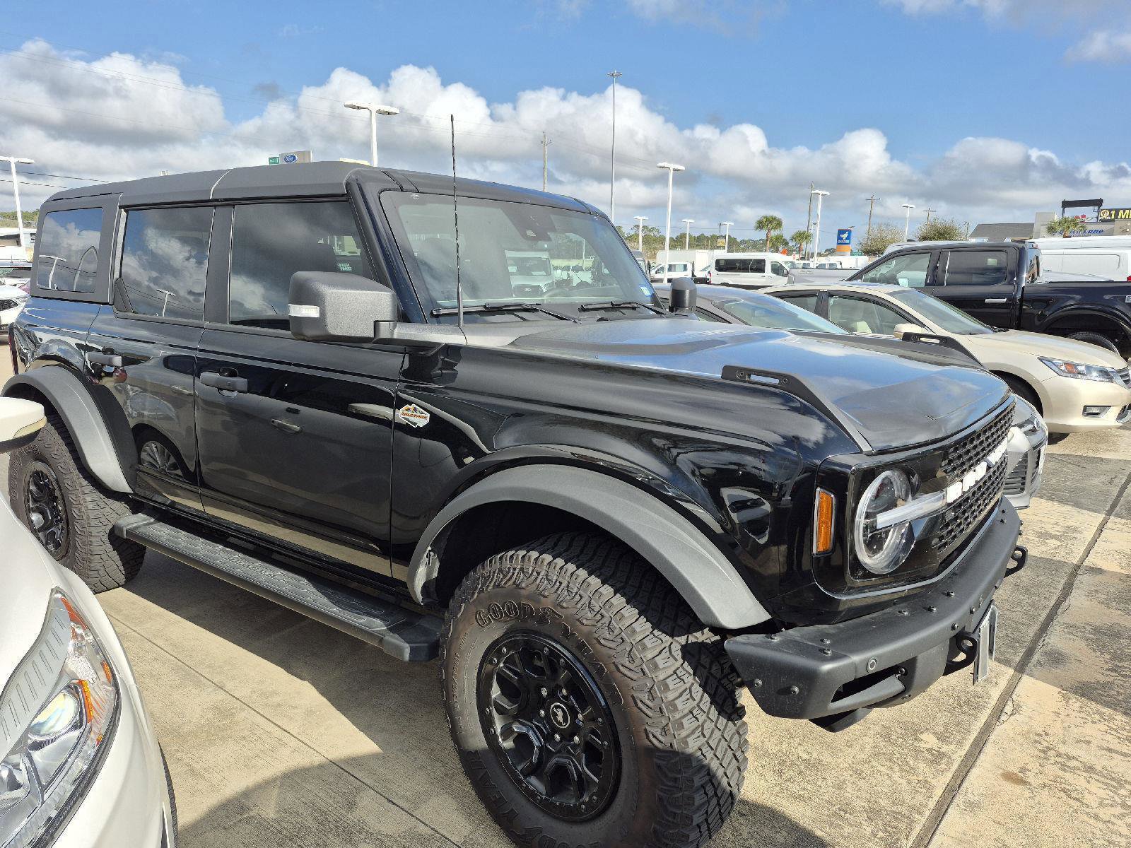 Certified 2024 Ford Bronco Wildtrak image 4