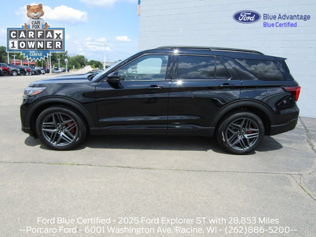 Certified 2025 Ford Explorer ST AWD/4WD image 2