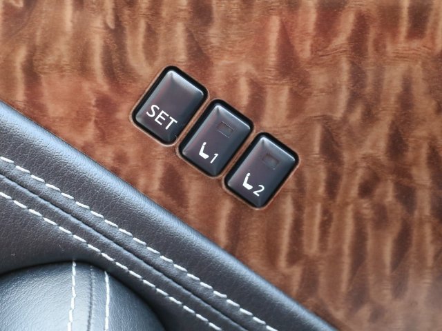 Used 2019 Nissan Armada Platinum w/ Captain's Chairs Package AWD/4WD image 21