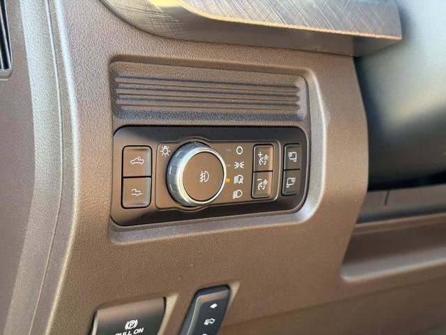 Certified 2025 Ford F250 King Ranch AWD/4WD image 25