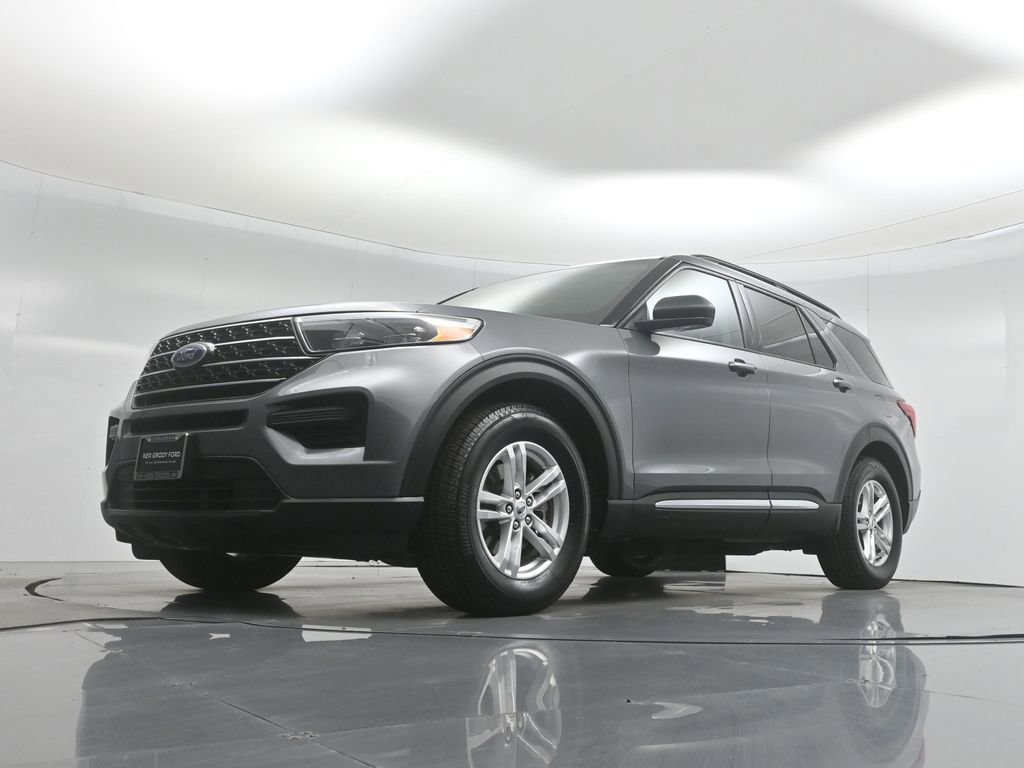 Certified 2022 Ford Explorer XLT image 49