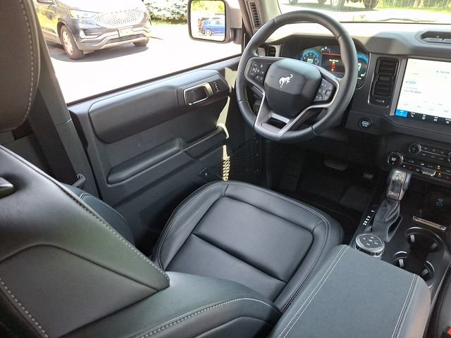 Certified 2025 Ford Bronco Badlands AWD/4WD image 17