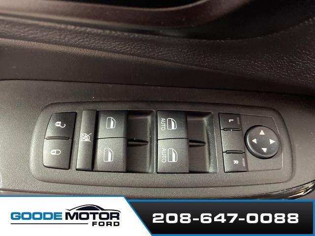 Used 2023 Jeep Cherokee Altitude Lux image 10