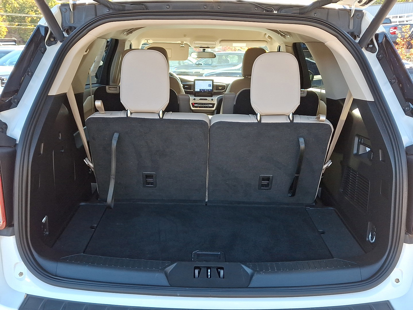 Certified 2023 Ford Explorer XLT w/ Equipment Group 202A image 30