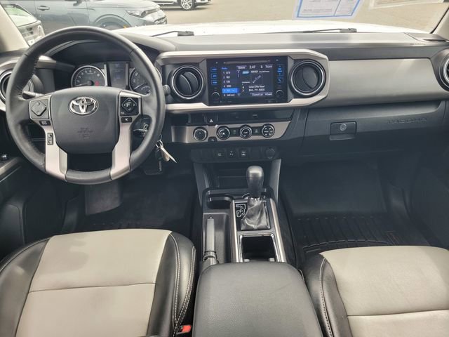 Used 2017 Toyota Tacoma SR5 w/ Tow Package AWD/4WD image 14