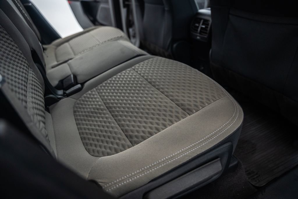 Certified 2020 Ford Escape SE Sport FWD image 33