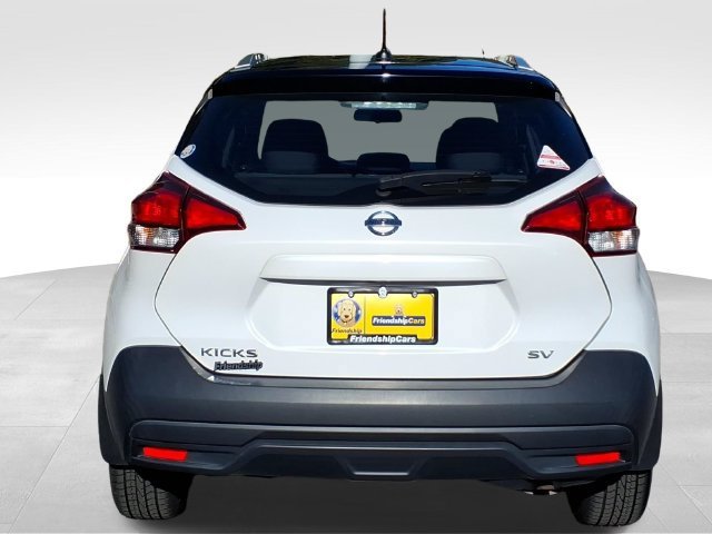 Used 2018 Nissan Kicks SV FWD image 8