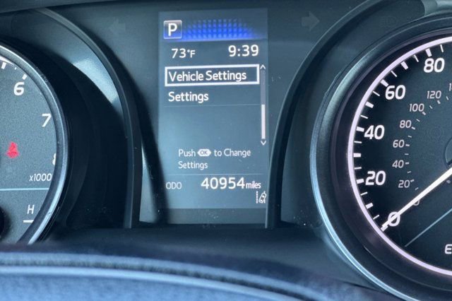 Used 2023 Toyota Camry SE w/ Protection Package (Q2) (TMS) image 25