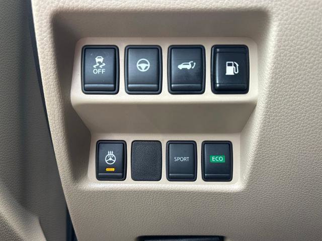 Used 2019 Nissan Rogue SV w/ Sun & Sound Touring Package FWD image 25