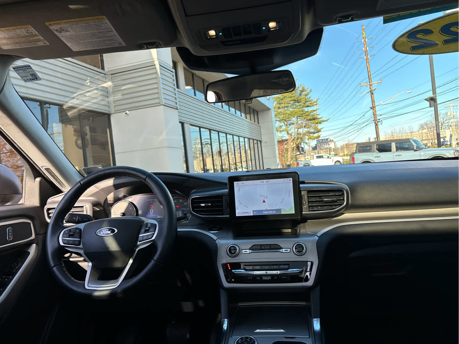 Certified 2022 Ford Explorer XLT w/ Equipment Group 202A image 36