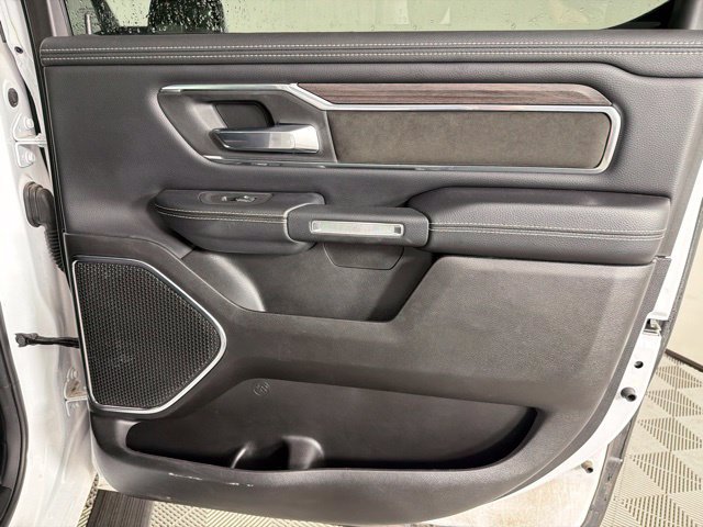Used 2025 RAM 1500 Laramie AWD/4WD image 37